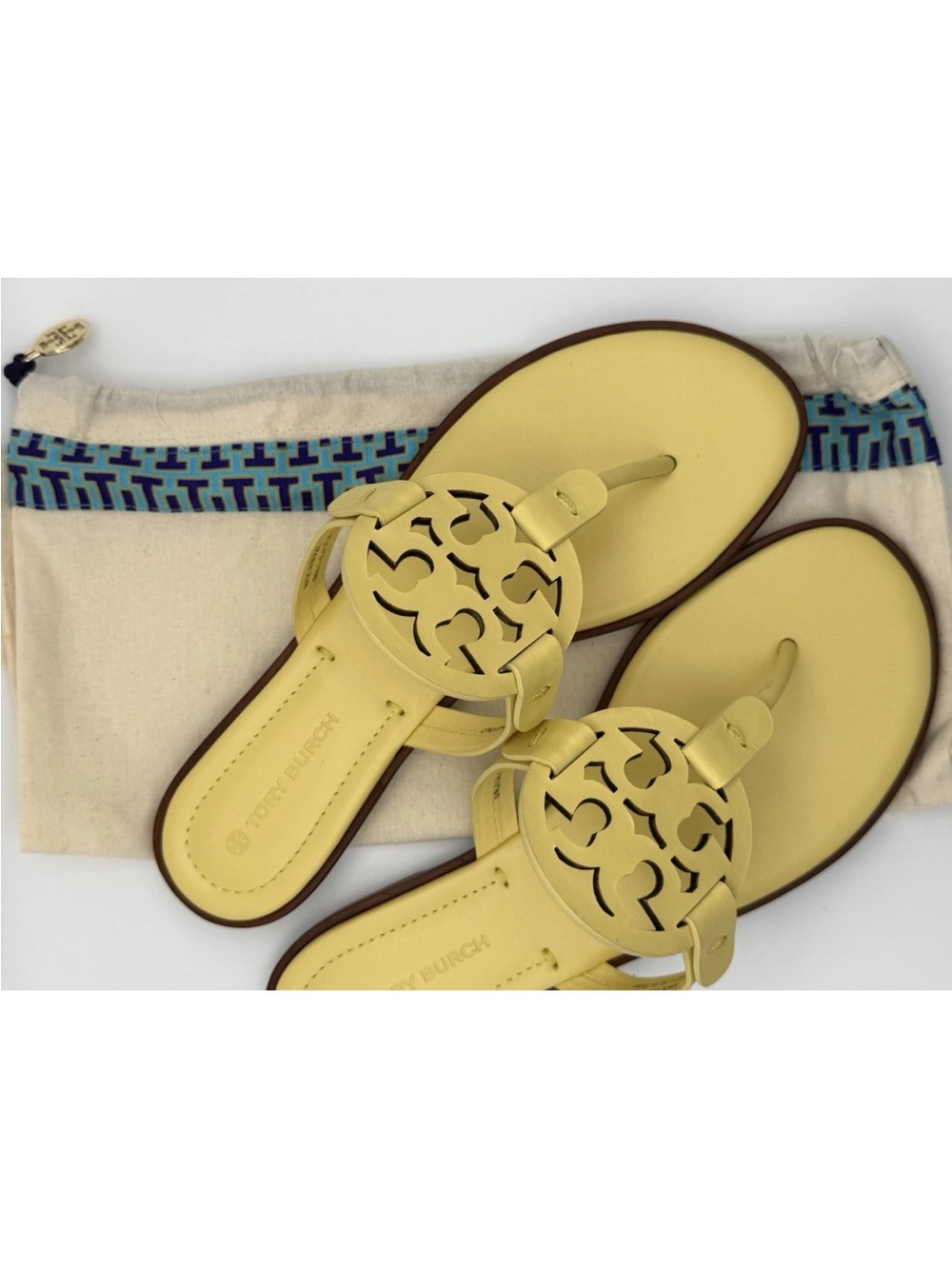 Tory Burch Pale Yellow Miller Logo Thong Sandals - Picture 3 of 7